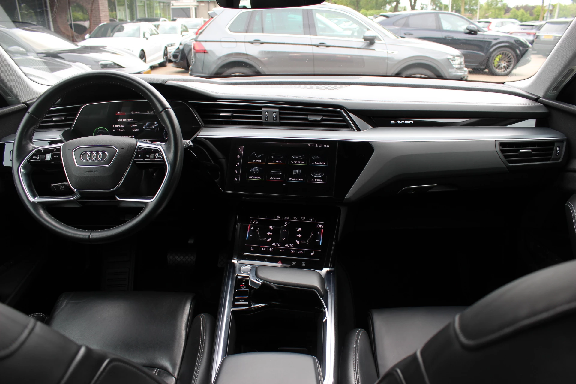 Hoofdafbeelding Audi e-tron