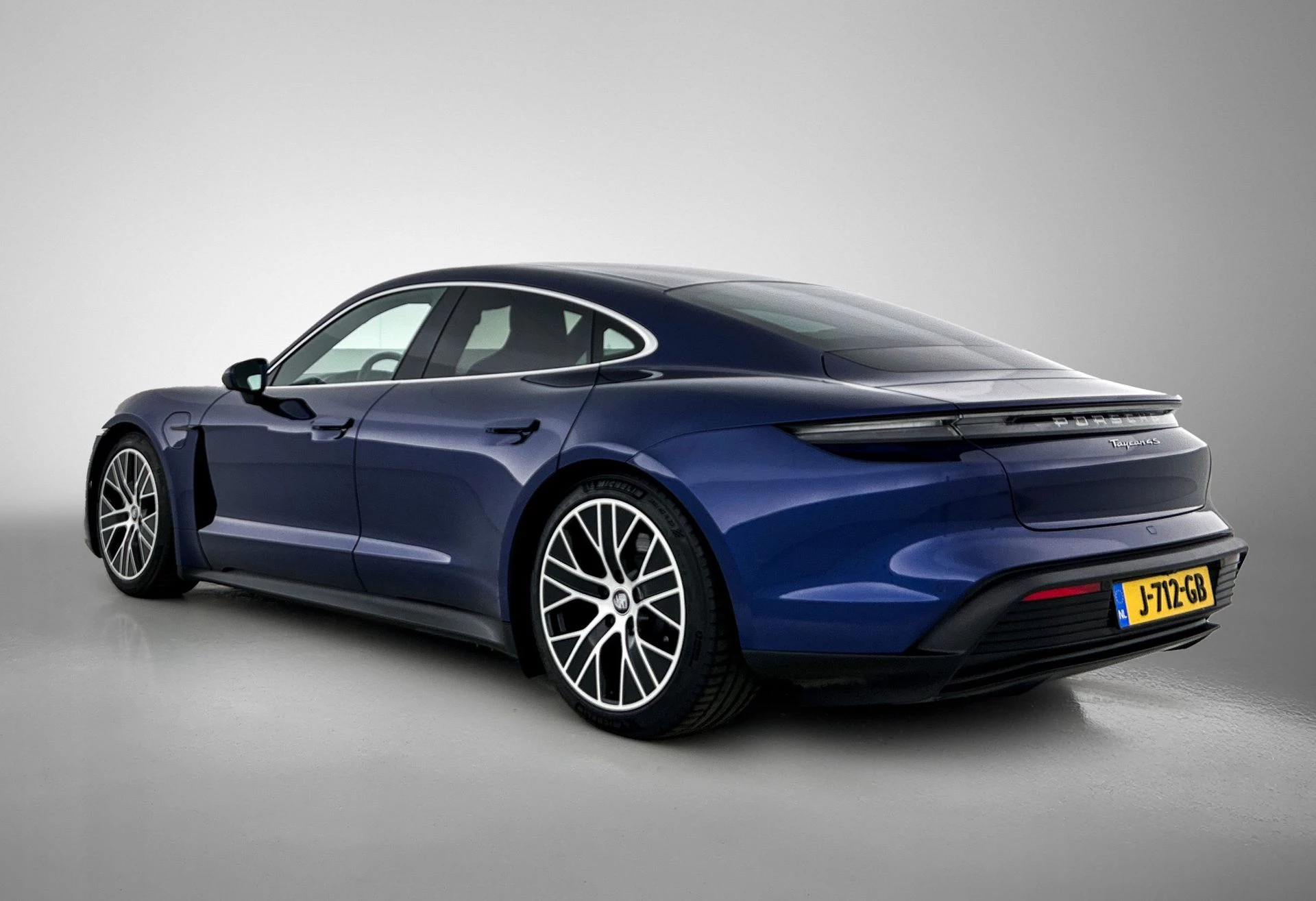 Hoofdafbeelding Porsche Taycan