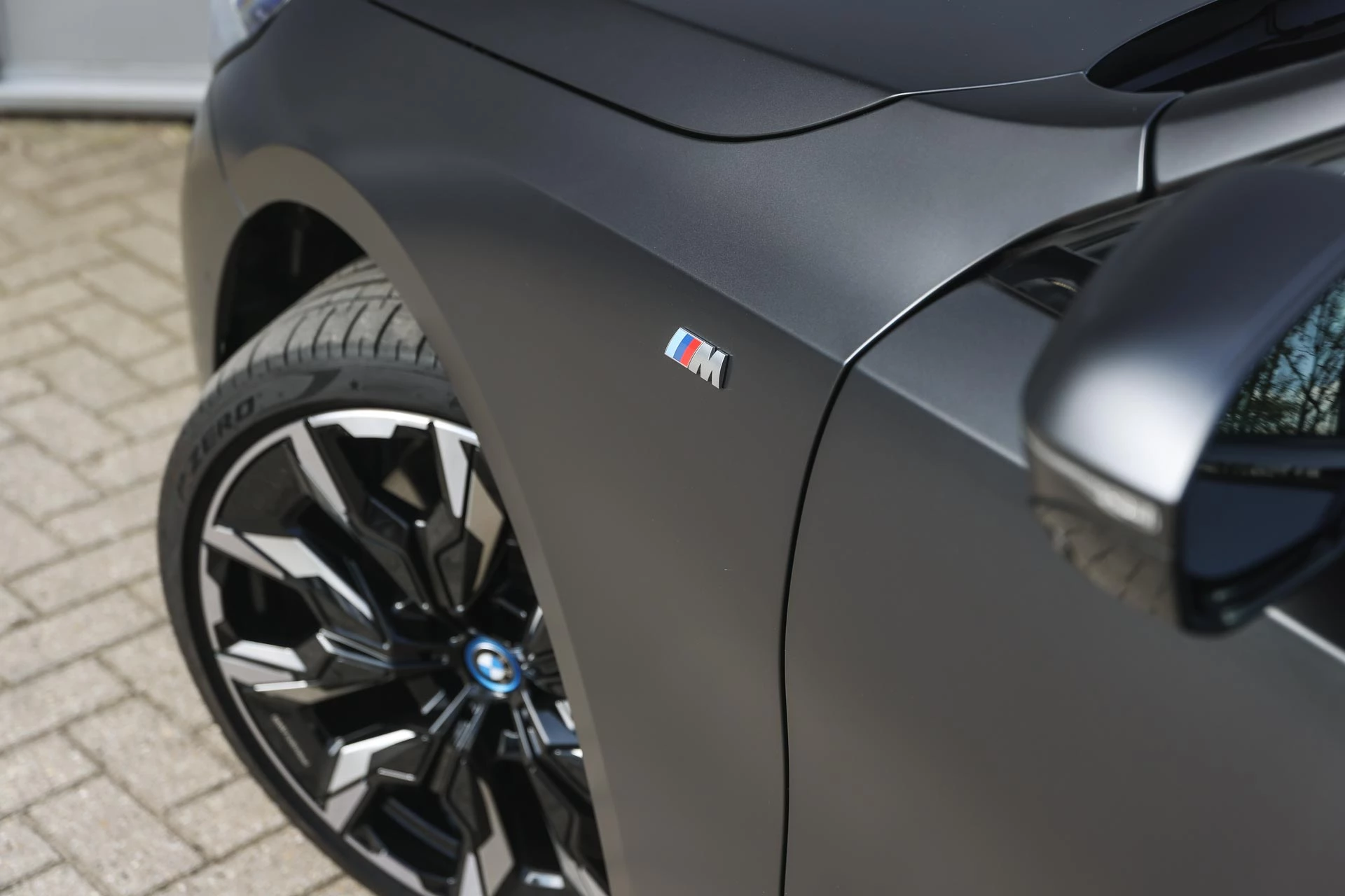 Hoofdafbeelding BMW i5