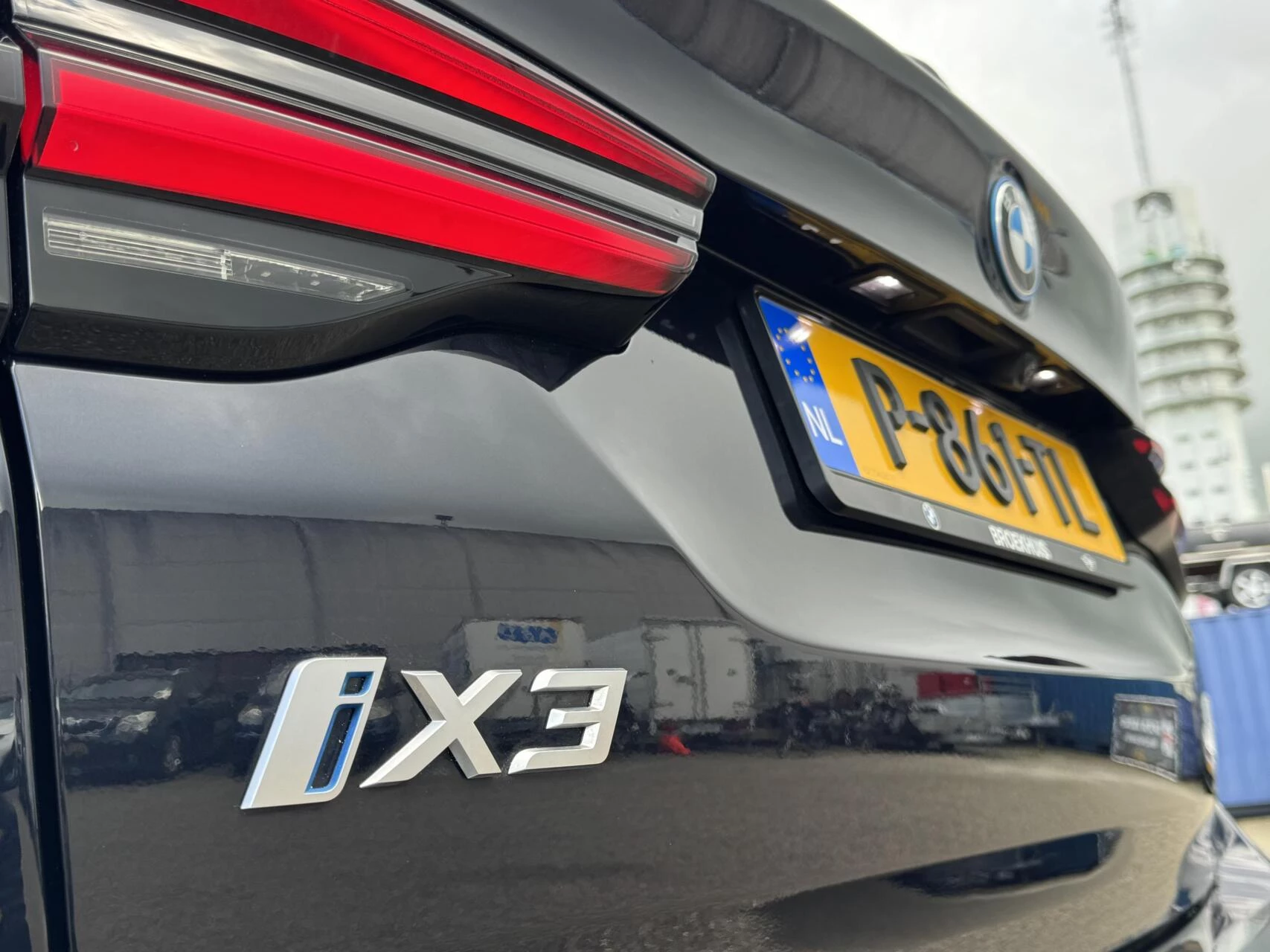 Hoofdafbeelding BMW iX3
