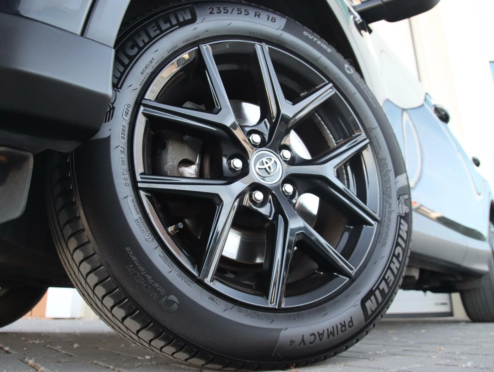 Hoofdafbeelding Toyota RAV4