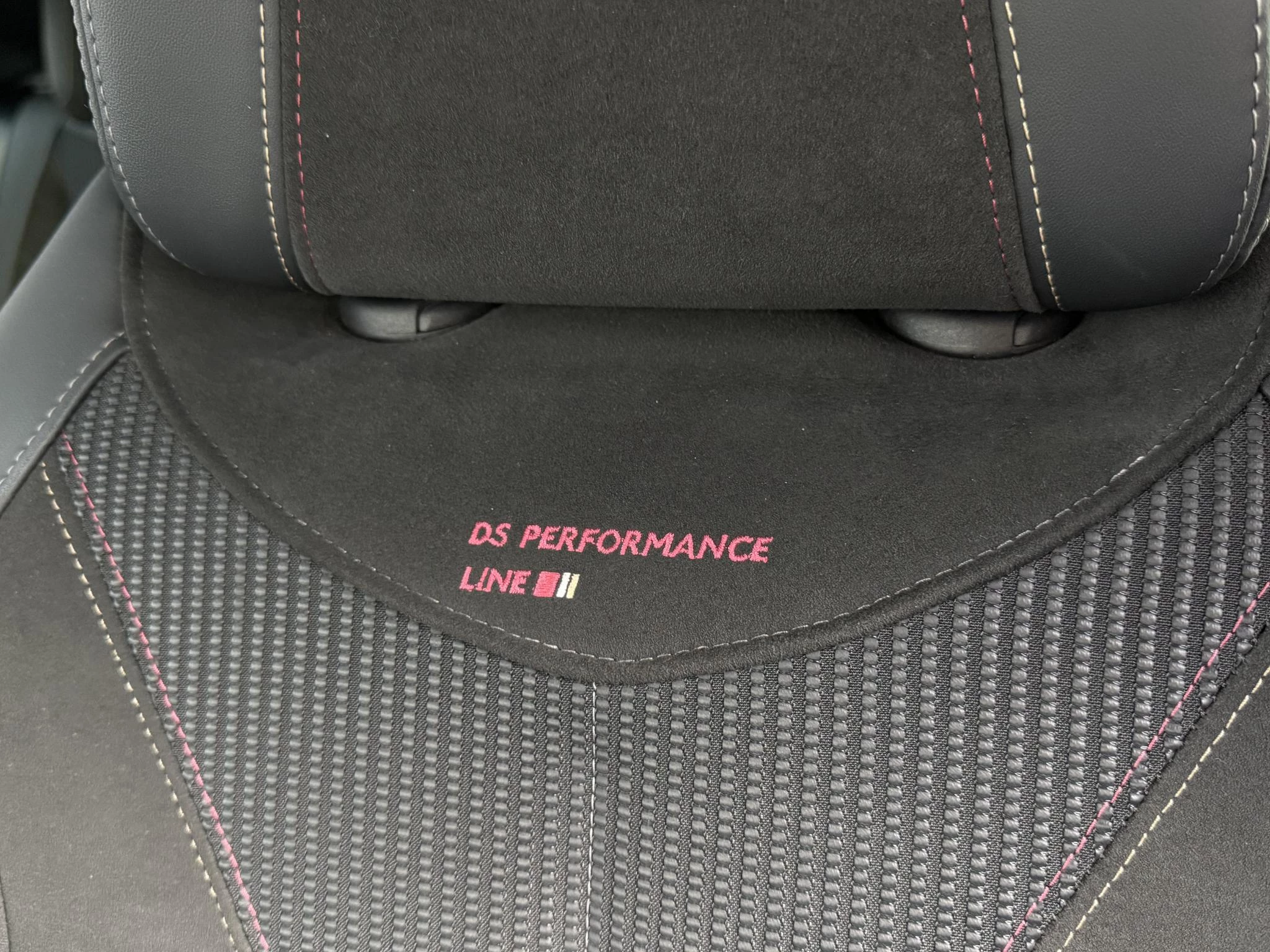 Hoofdafbeelding DS DS 4