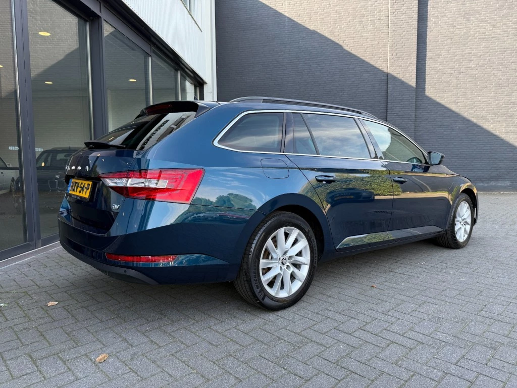 Hoofdafbeelding Škoda Superb