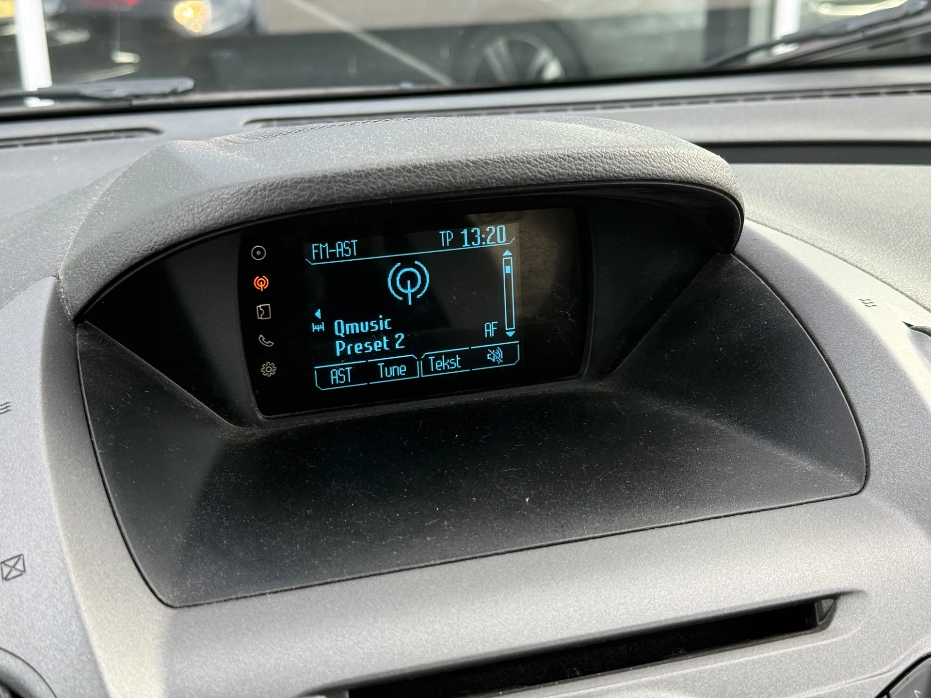 Hoofdafbeelding Ford Transit Courier