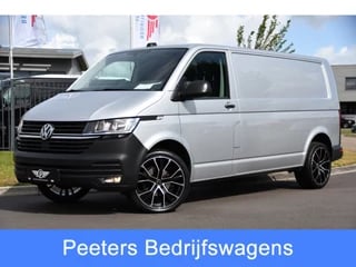 Volkswagen Transporter 2.0 TDI L2H1 PB Edition Adaptieve Cruise, Camera, Carplay, 150pk , Automaat, Sensoren, Trekhaak, Stoelverwaming