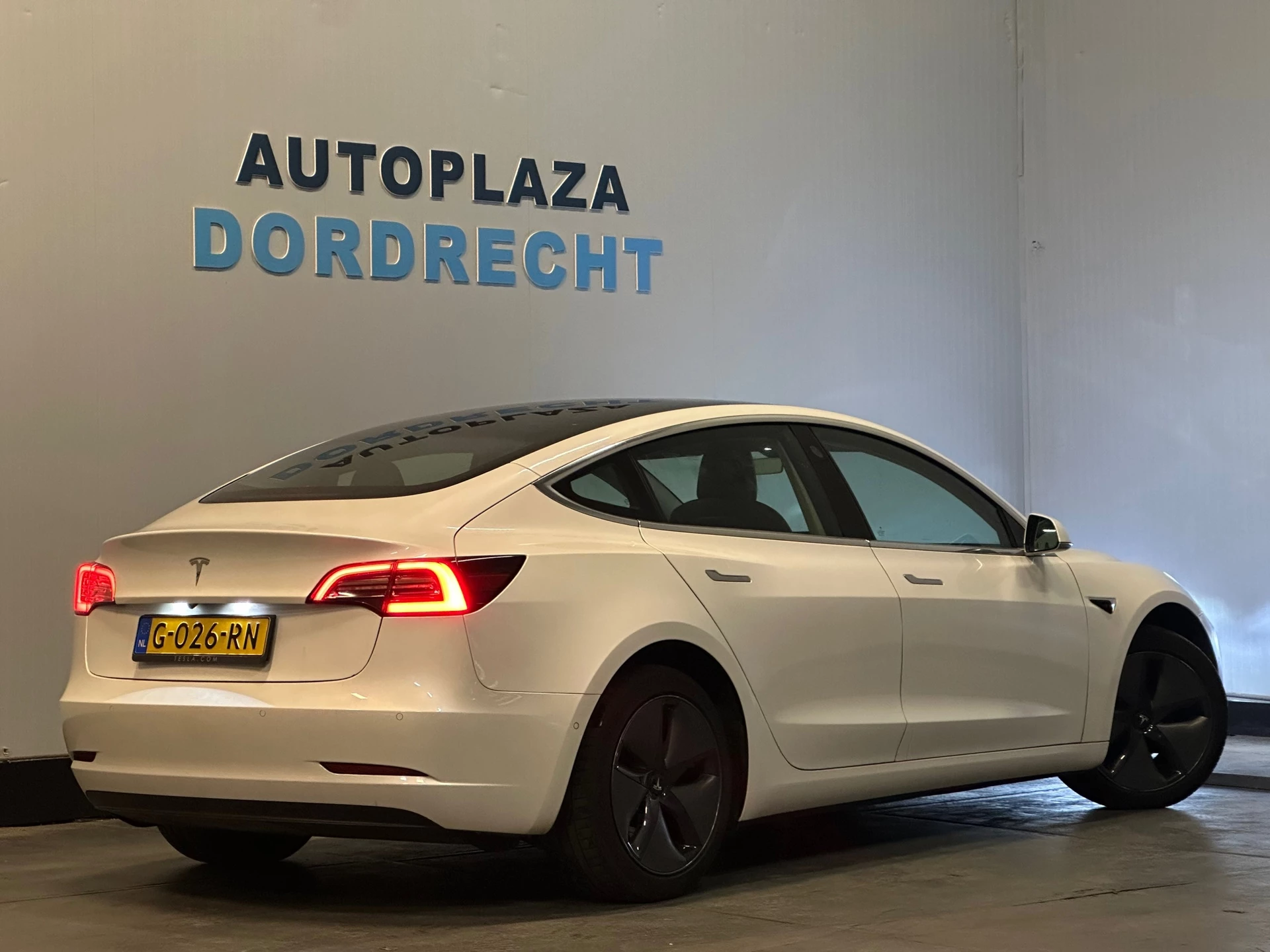 Hoofdafbeelding Tesla Model 3