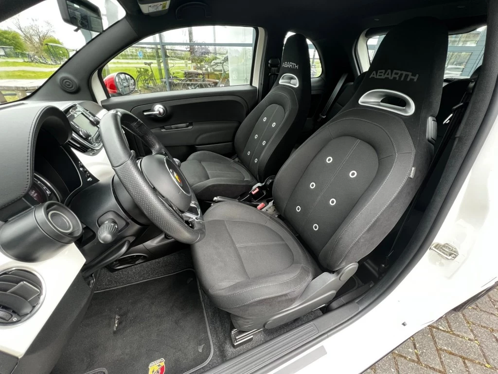 Hoofdafbeelding Abarth 595