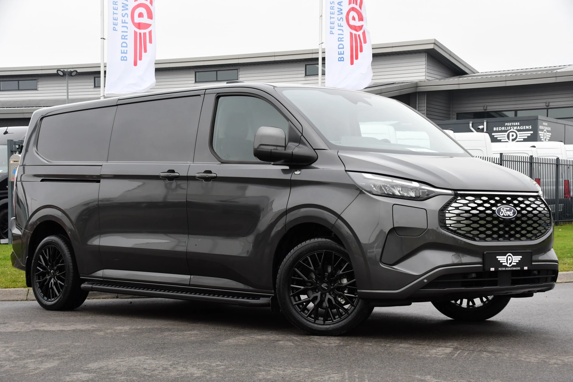 Hoofdafbeelding Ford E-Transit