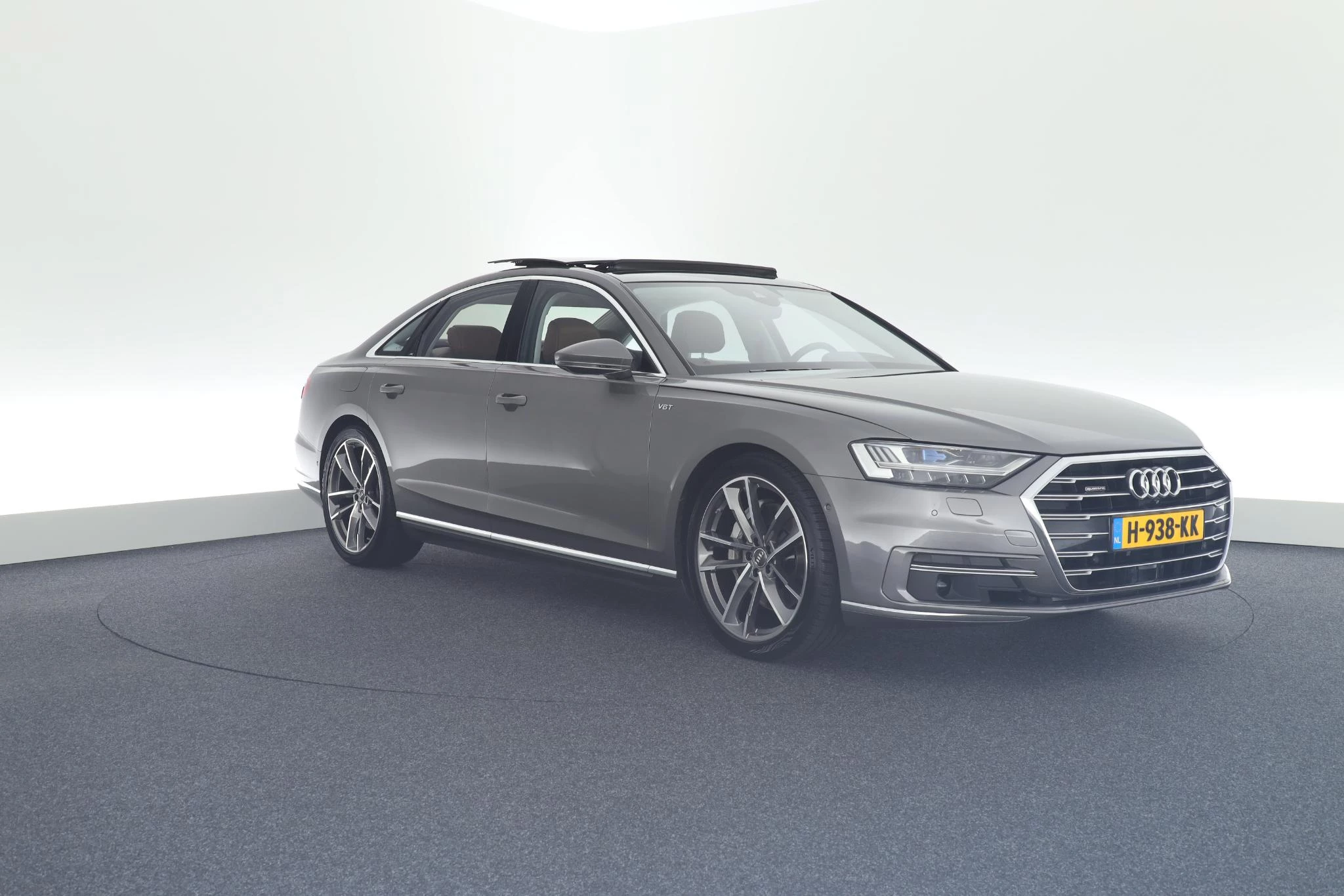 Hoofdafbeelding Audi A8