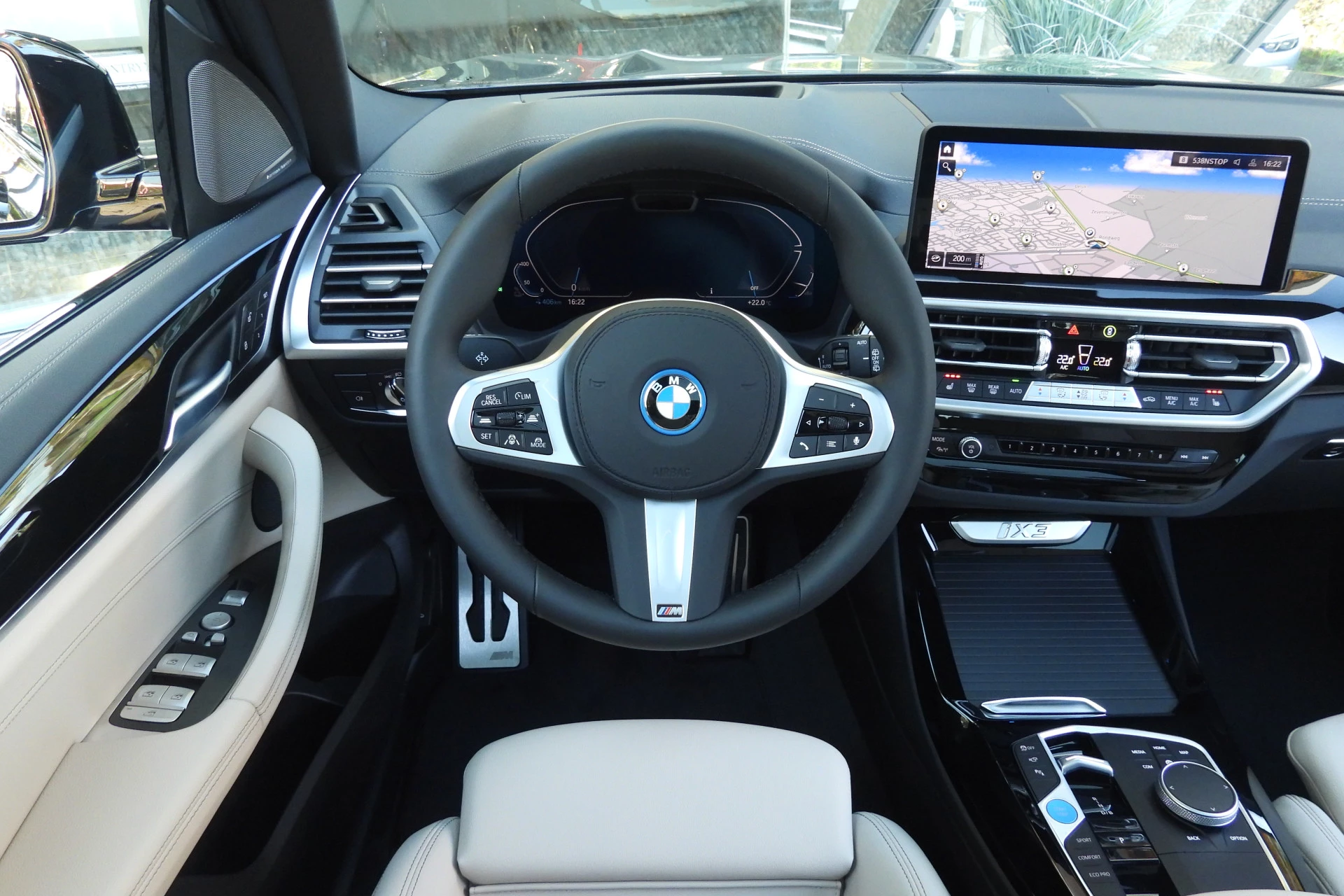 Hoofdafbeelding BMW iX3