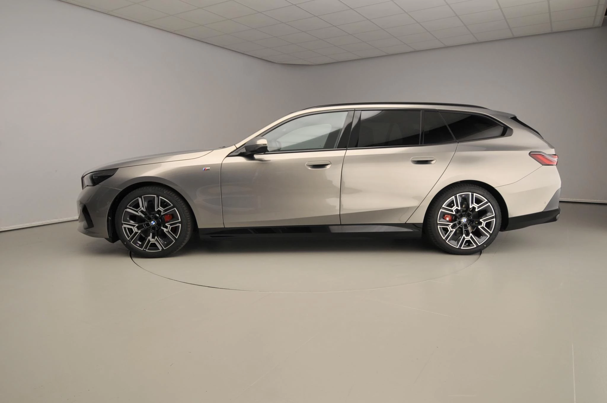 Hoofdafbeelding BMW i5