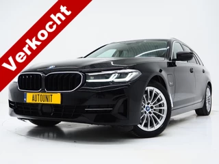 BMW 5 Serie Touring 530e xDrive | LED Grille | Trekhaak | Leder | Adaptive Cruise | HUD | Keyless | Camera | Carplay