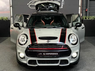 Mini Cooper S 2.0 JCW F1 H&K NAVIGATIE CARPLAY PANORAMADAK LEER CAMERA UNION JACK