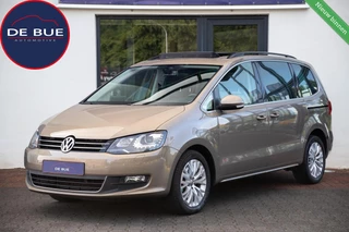 Hoofdafbeelding Volkswagen Sharan Volkswagen Sharan 1.4 TSI Highline Touran|2e Eig|Trekhaak|Panoramadak|Stoelverw.|Elek. Schuifdeuren|Bi-Xenon|Dealer Onderhouden