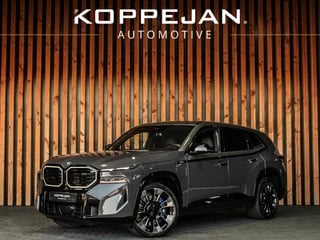 Hoofdafbeelding BMW XM BMW XM 4.4 V8 653PK Automaat PHEV 30 kWh 5j/100.000km Onderhoud Inclusief | SKYLOUNGE | BOWERS & WILKINS DIAMOND | MASSAGE | SOFTCLOSE | FULL OPTIONS |