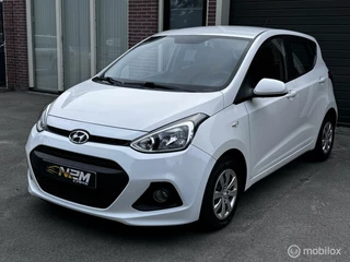 Hoofdafbeelding Hyundai i10 Hyundai i10 1.0i i-Motion Premium |NAP