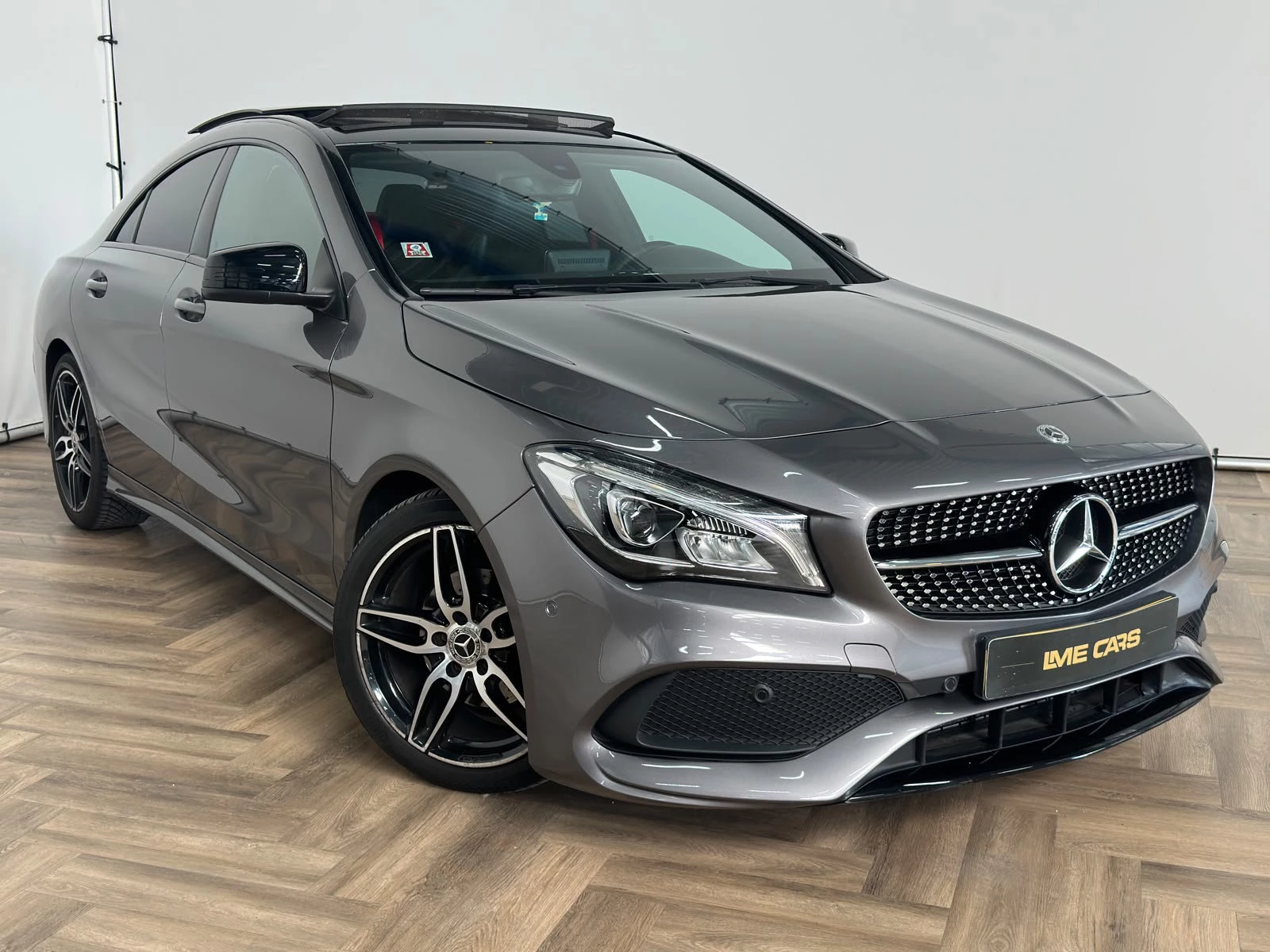 Hoofdafbeelding Mercedes-Benz CLA