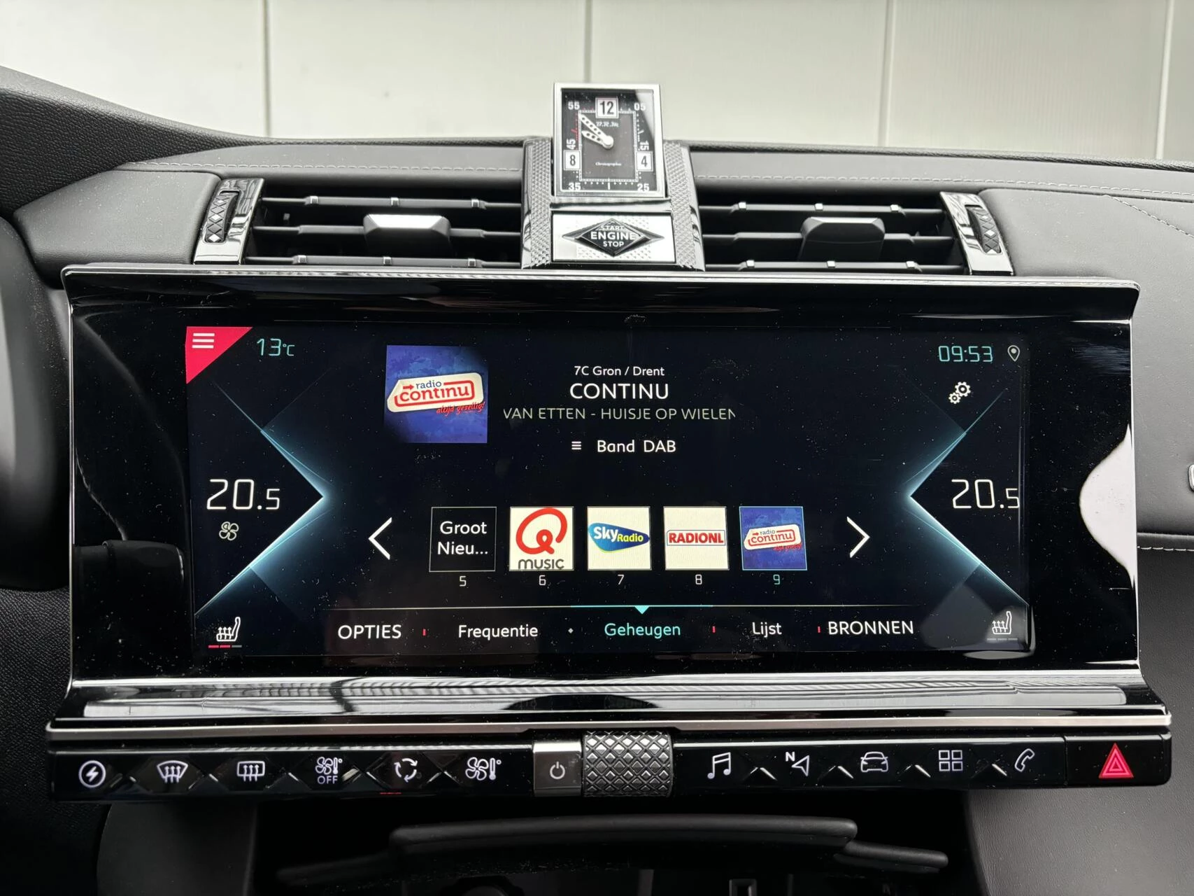 Hoofdafbeelding DS DS 7