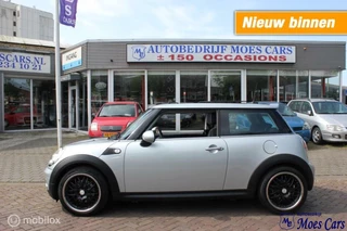 Hoofdafbeelding MINI Cooper MINI Cooper 1.6 COOPER PEPPER / NAVIGATIE / PDC / PANO