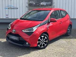 Hoofdafbeelding Toyota Aygo Toyota Aygo 1.0 VVT-i x-joy | 15'' velgen | Camera | Carplay