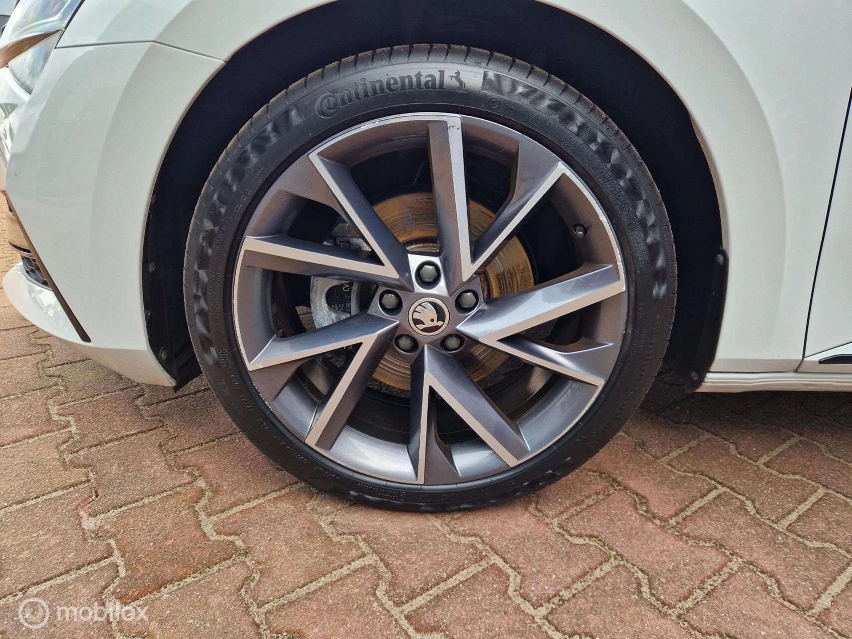 Hoofdafbeelding Škoda Superb