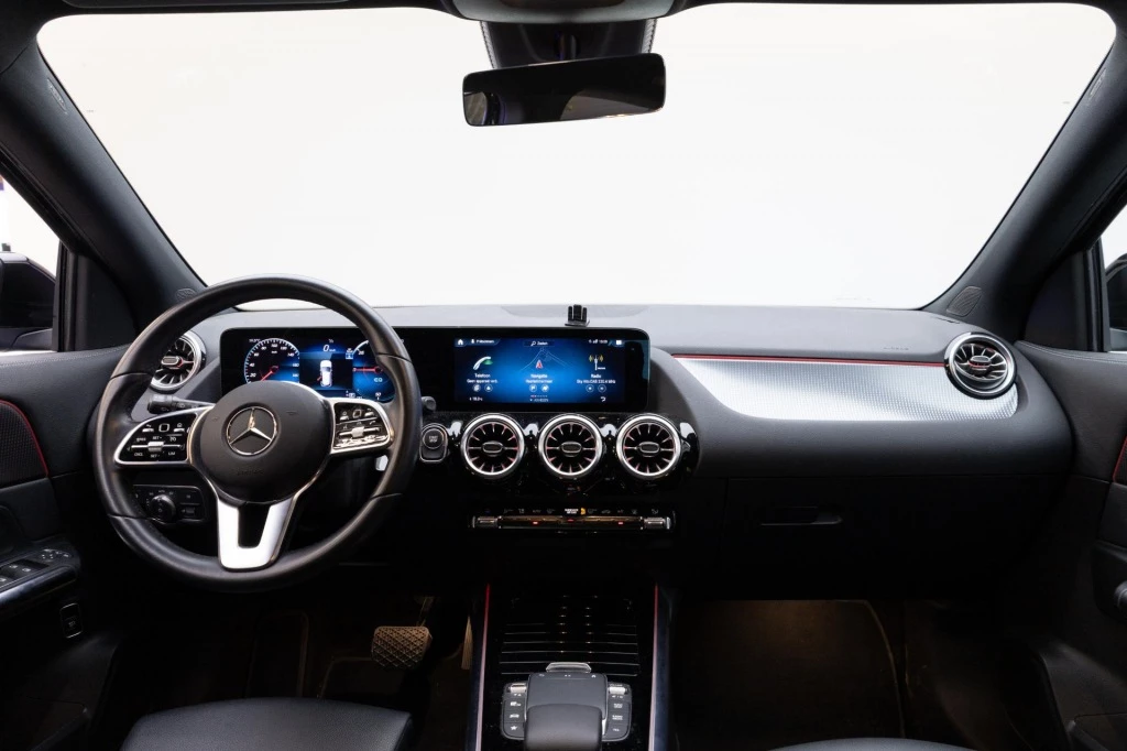 Hoofdafbeelding Mercedes-Benz EQA
