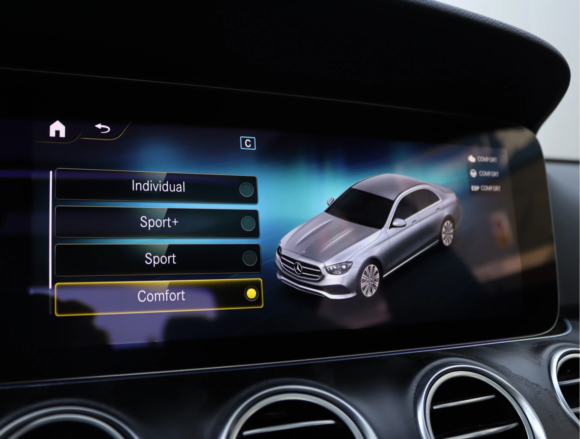 Hoofdafbeelding Mercedes-Benz E-Klasse