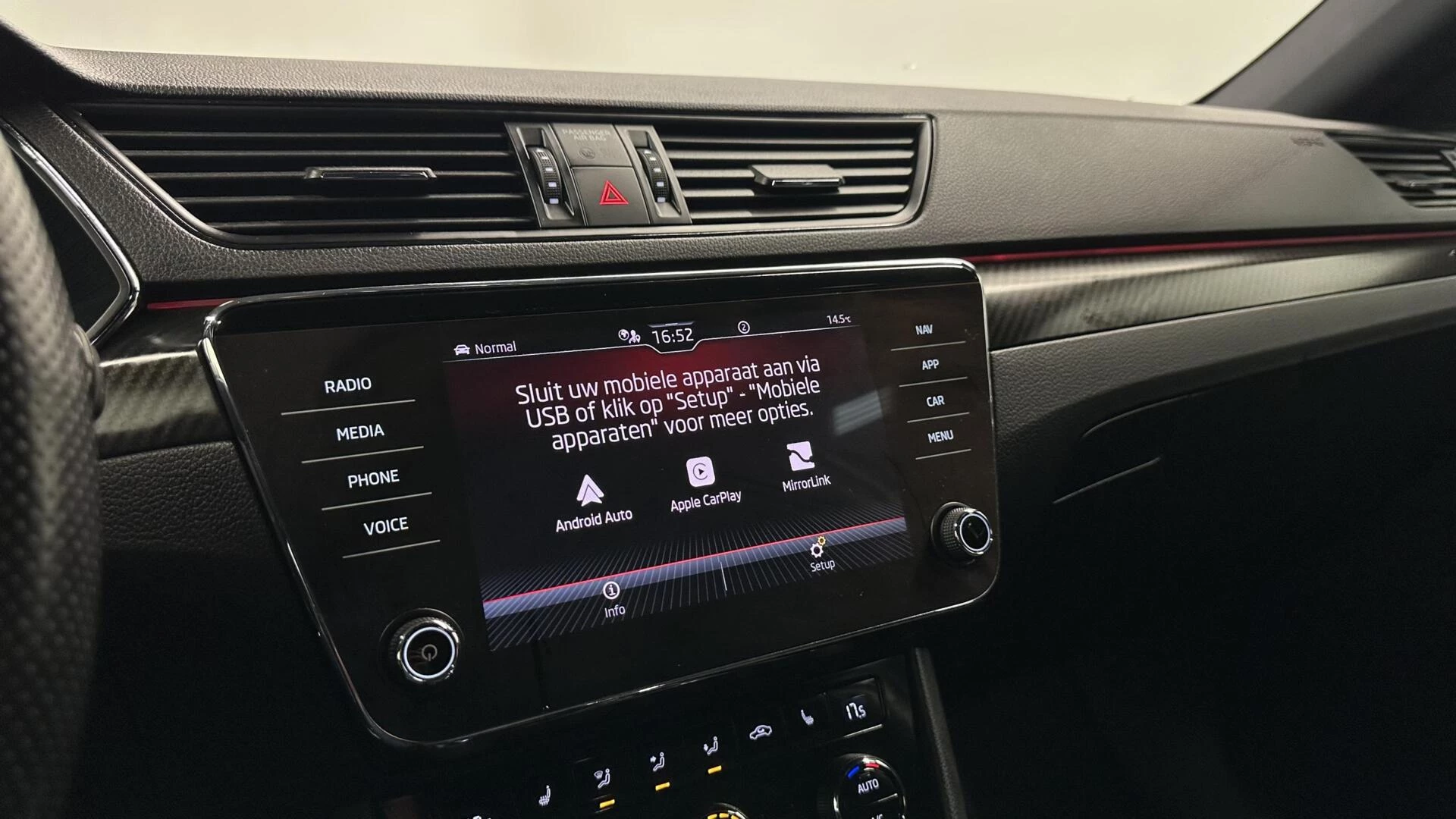 Hoofdafbeelding Škoda Superb