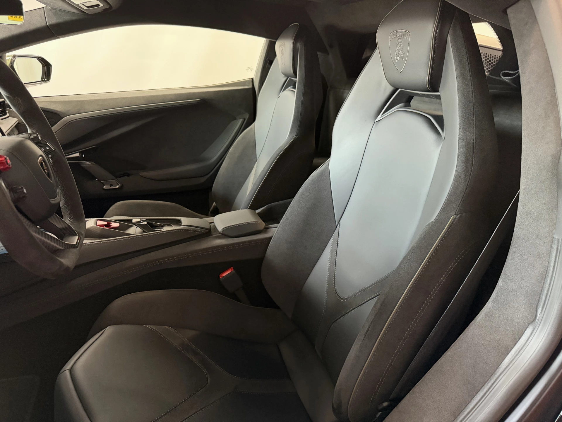 Hoofdafbeelding Lamborghini Revuelto