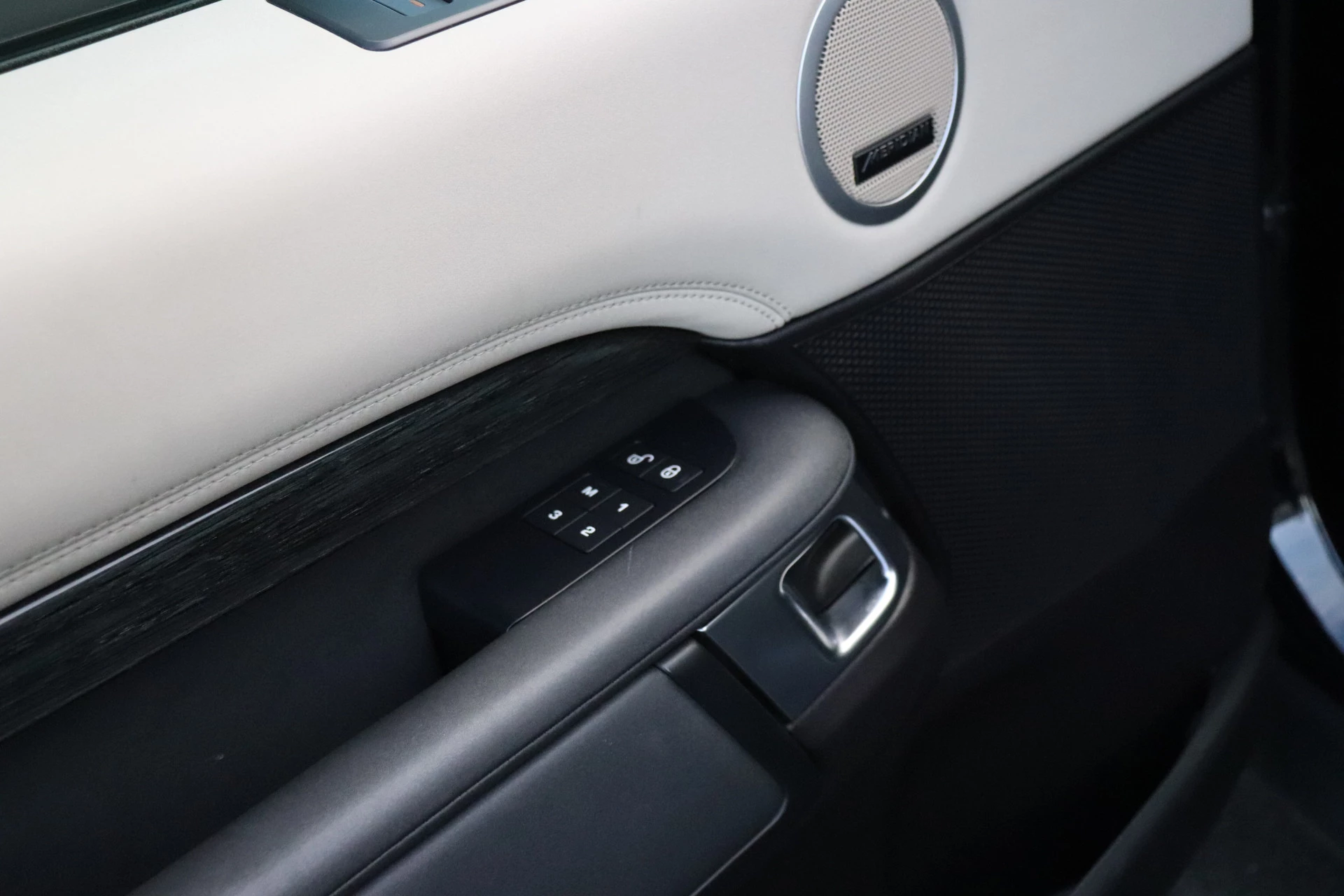 Hoofdafbeelding Land Rover Discovery