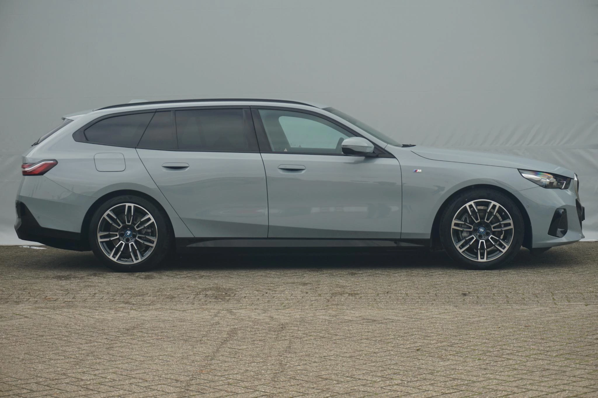 Hoofdafbeelding BMW i5