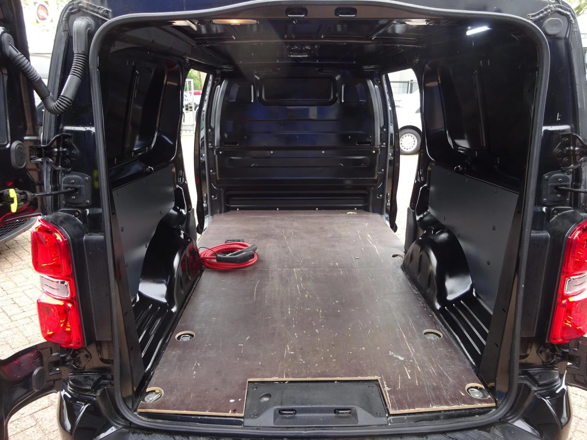 Hoofdafbeelding Peugeot e-Expert