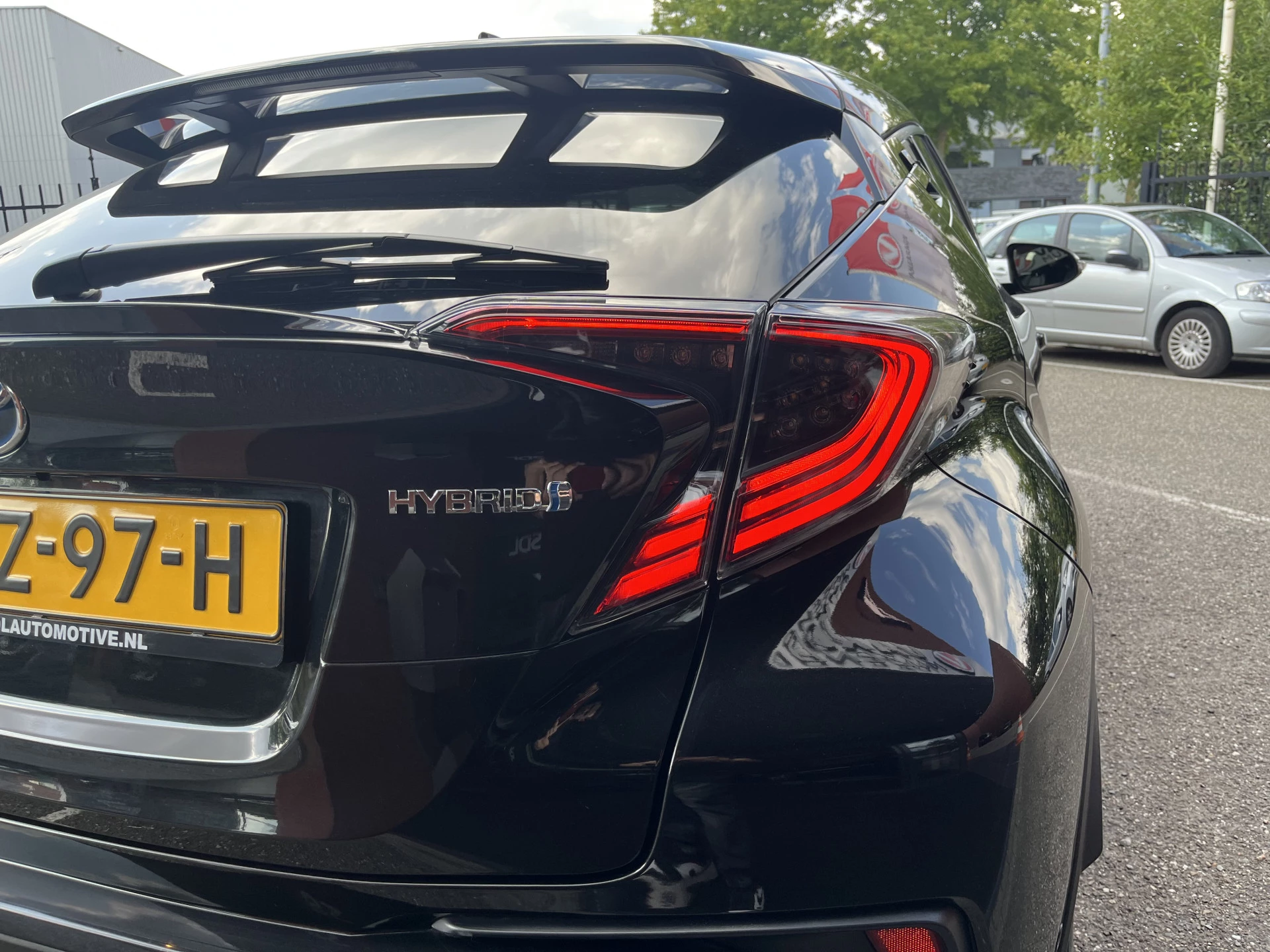 Hoofdafbeelding Toyota C-HR