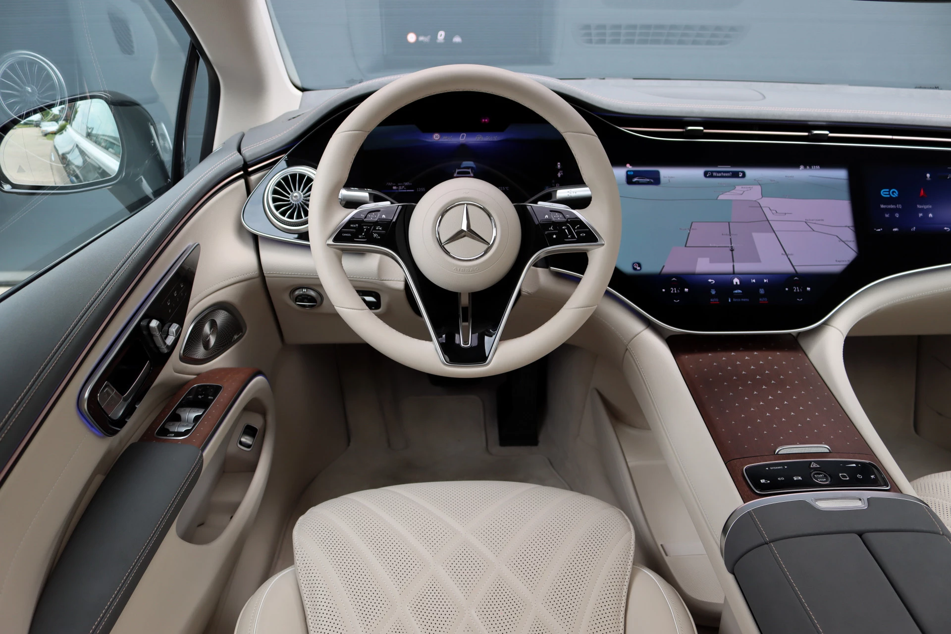 Hoofdafbeelding Mercedes-Benz EQS