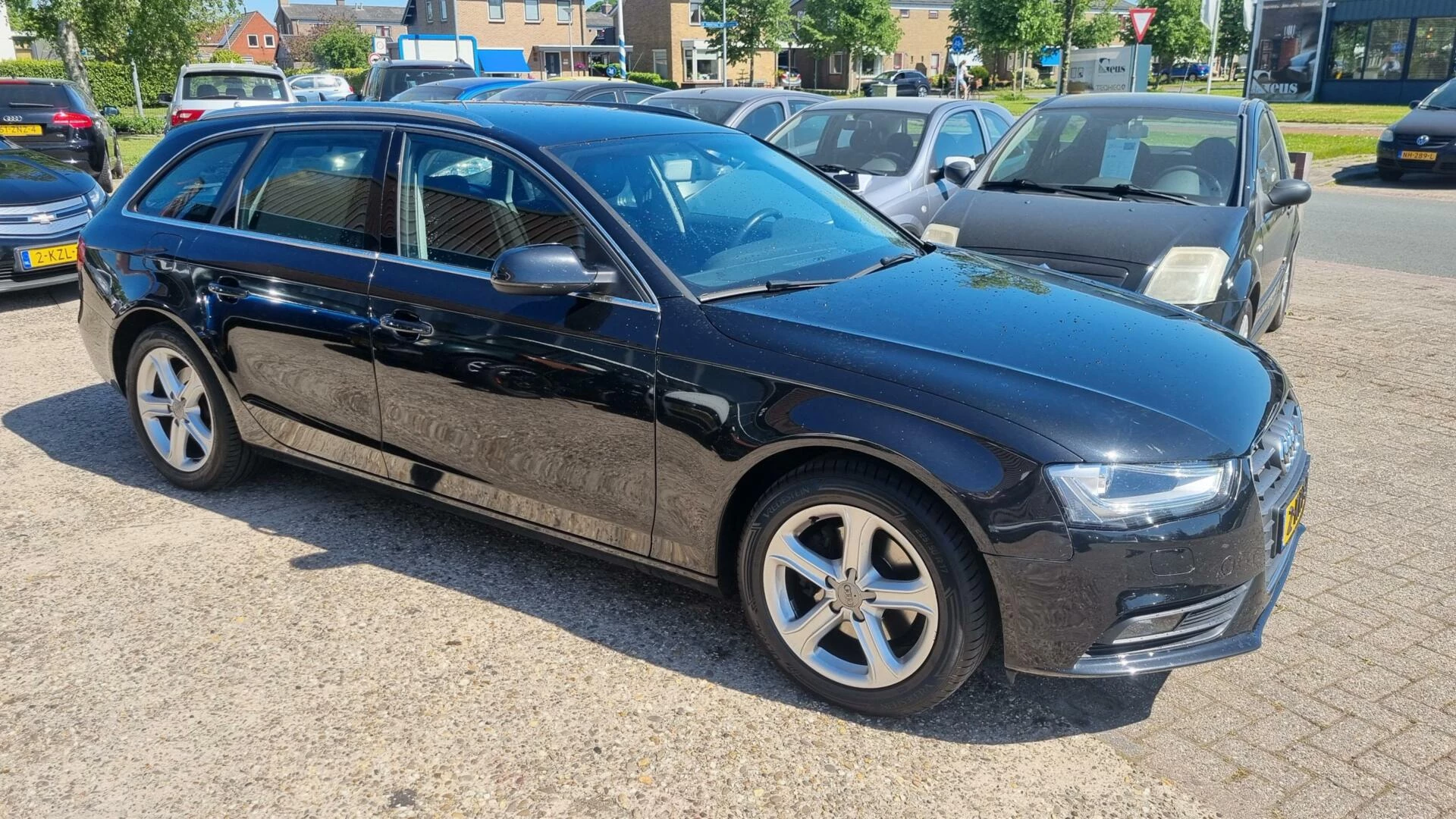 Hoofdafbeelding Audi A4