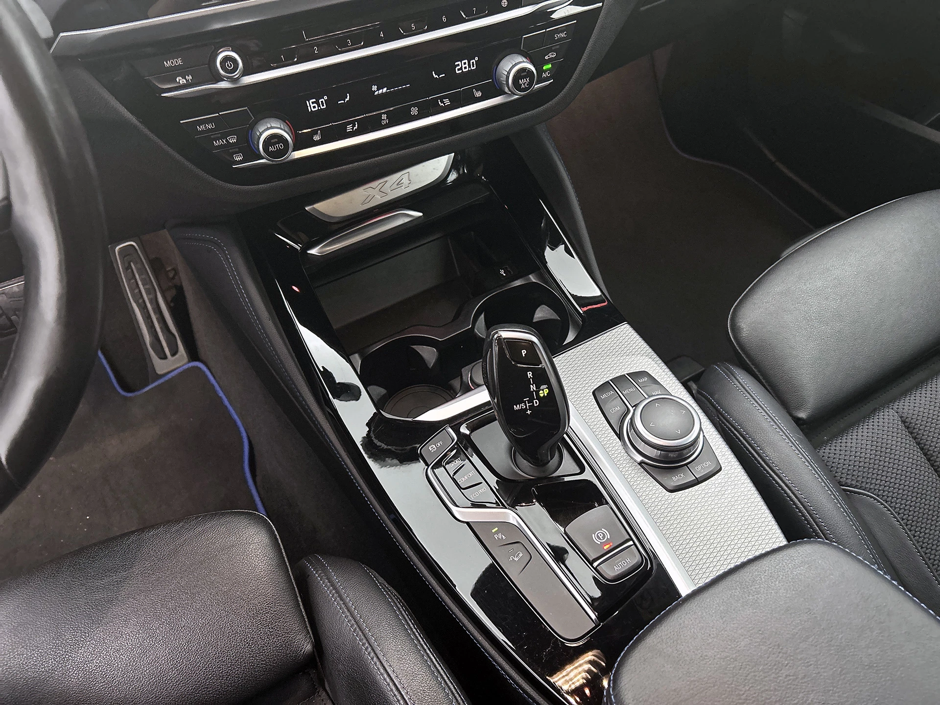 Hoofdafbeelding BMW X4
