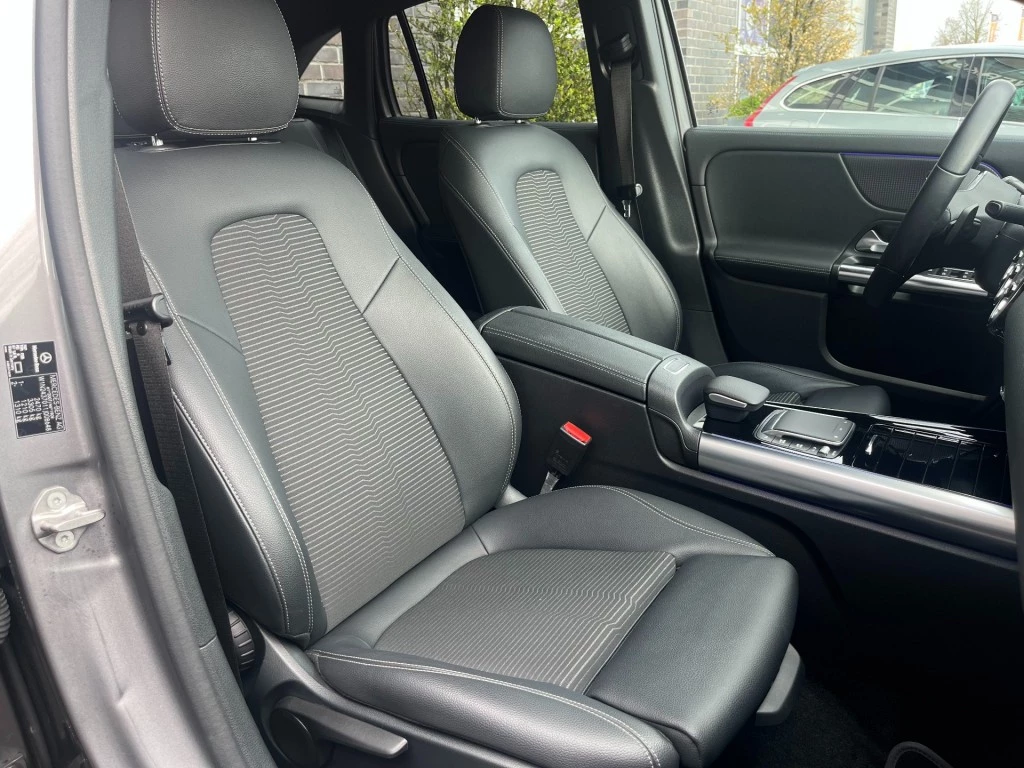 Hoofdafbeelding Mercedes-Benz EQA