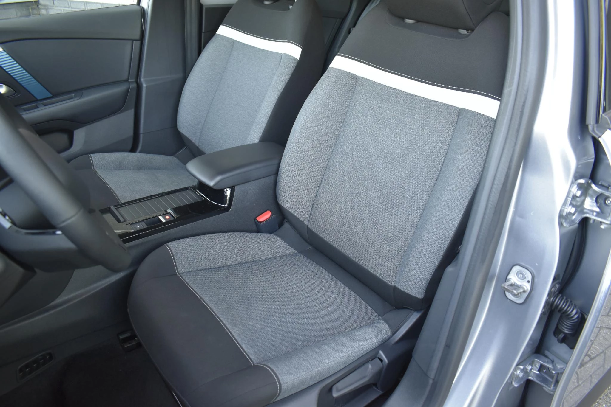 Hoofdafbeelding Citroën ë-C4