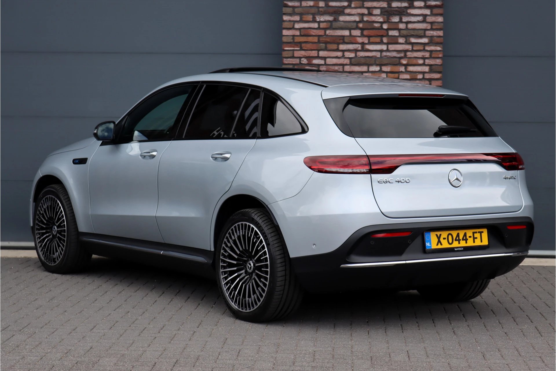 Hoofdafbeelding Mercedes-Benz EQC