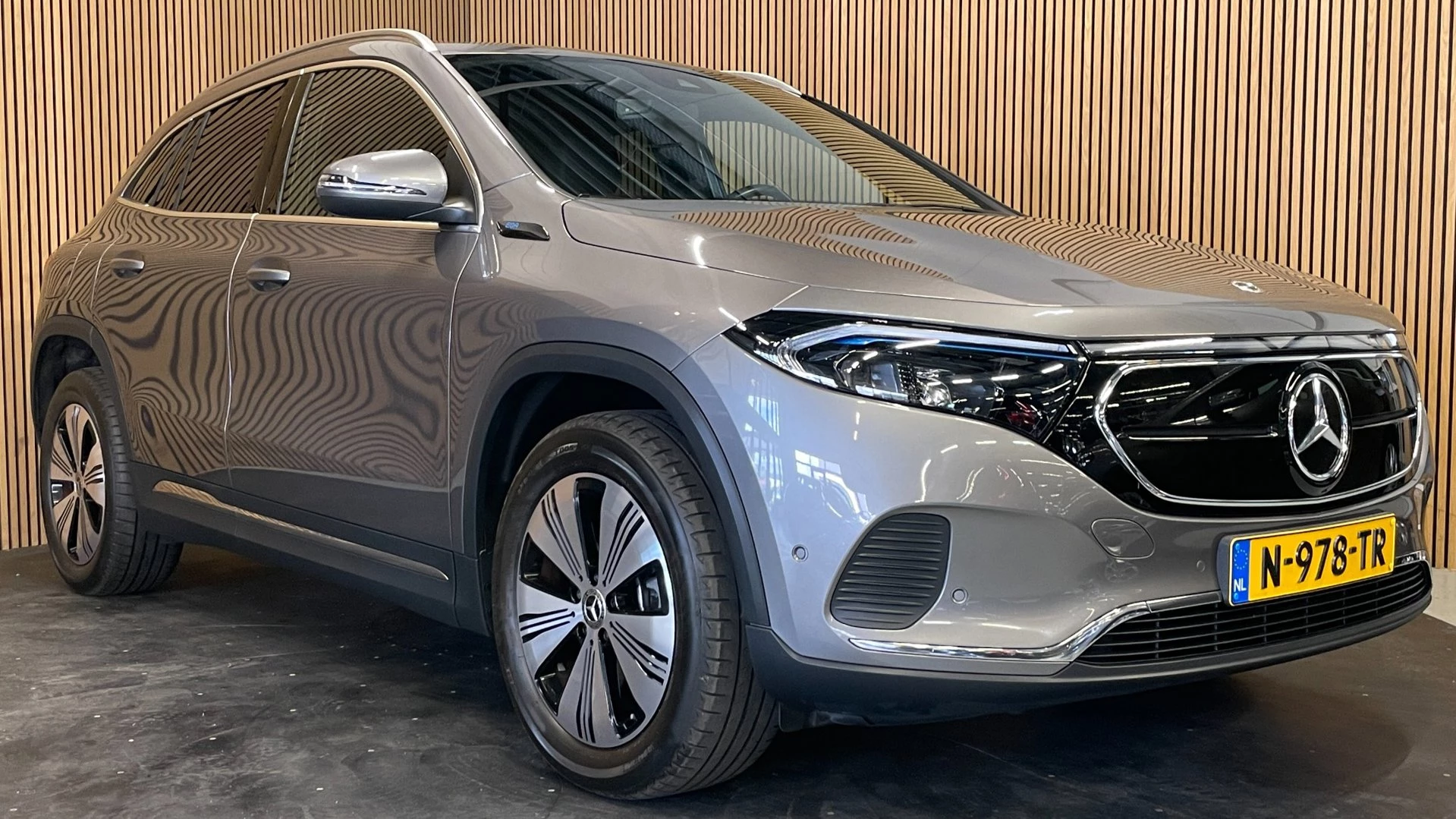 Hoofdafbeelding Mercedes-Benz EQA