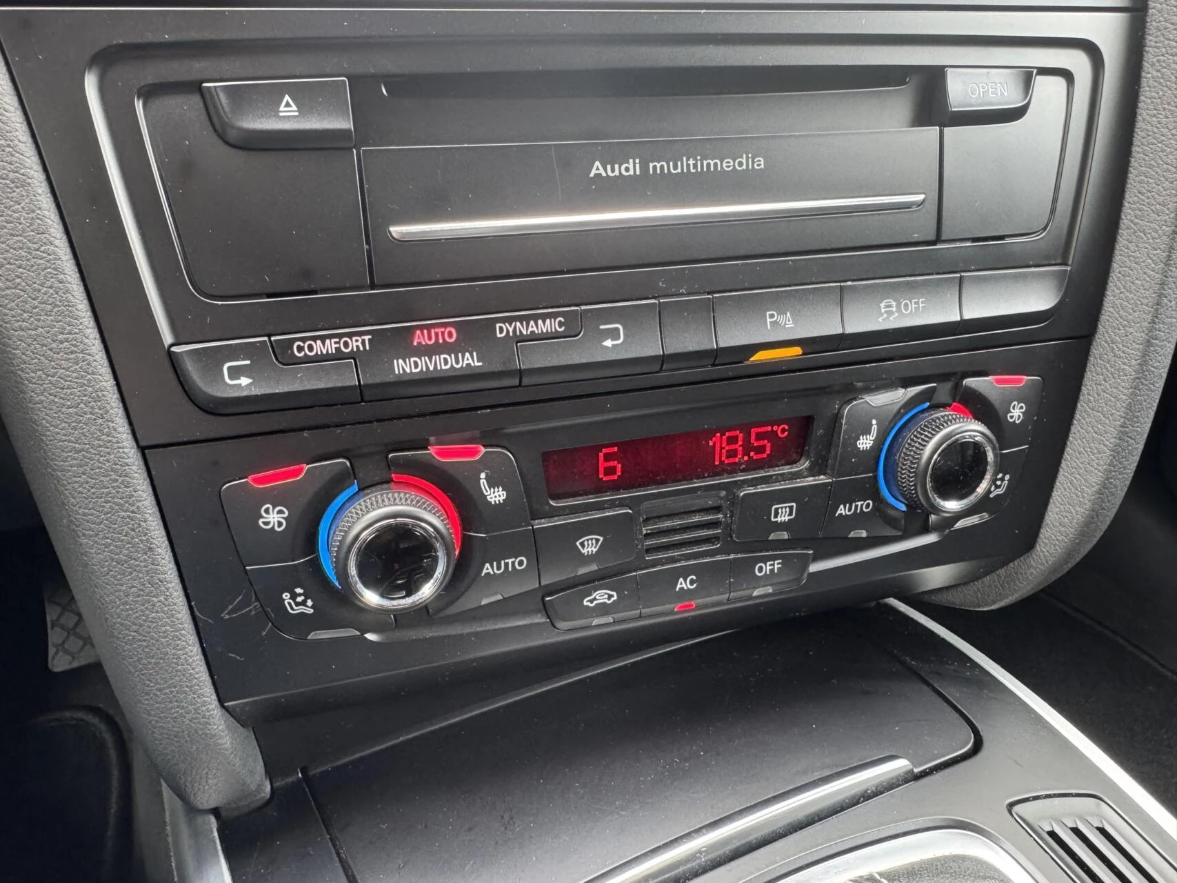 Hoofdafbeelding Audi S4