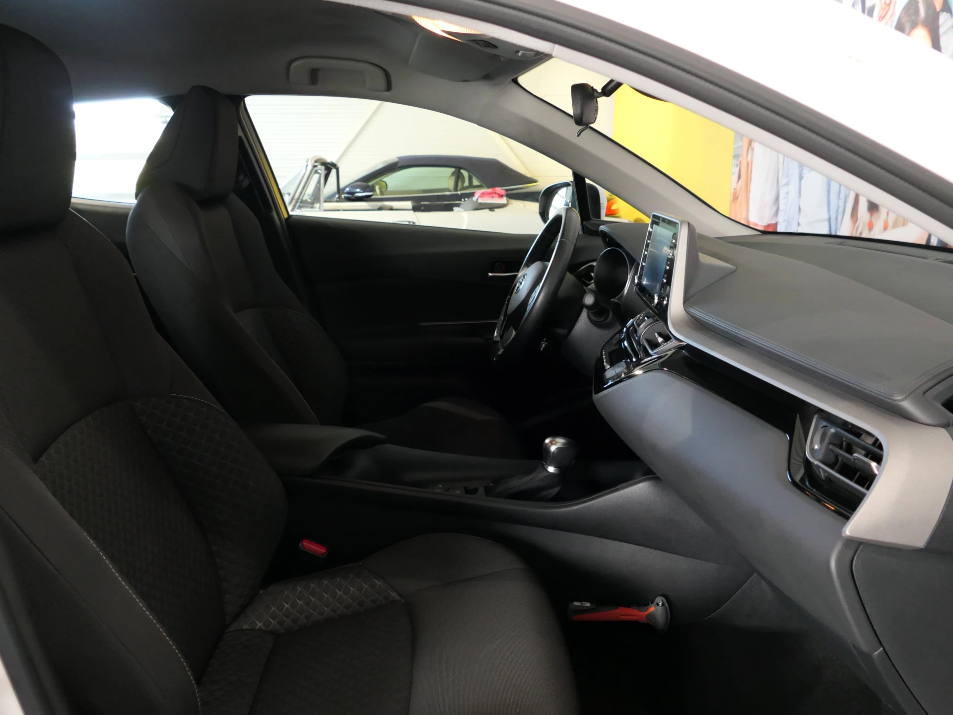Hoofdafbeelding Toyota C-HR