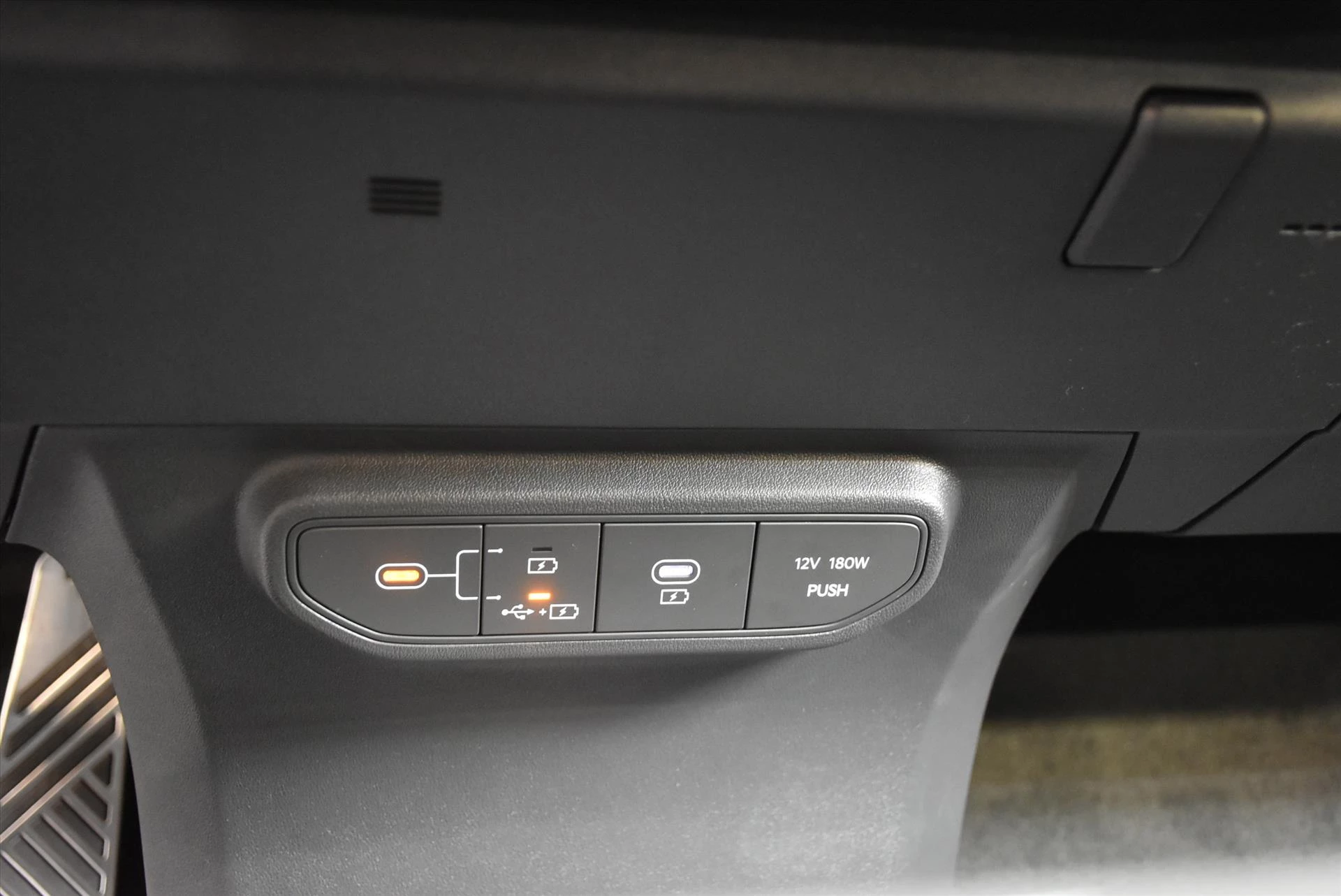 Hoofdafbeelding Kia EV5