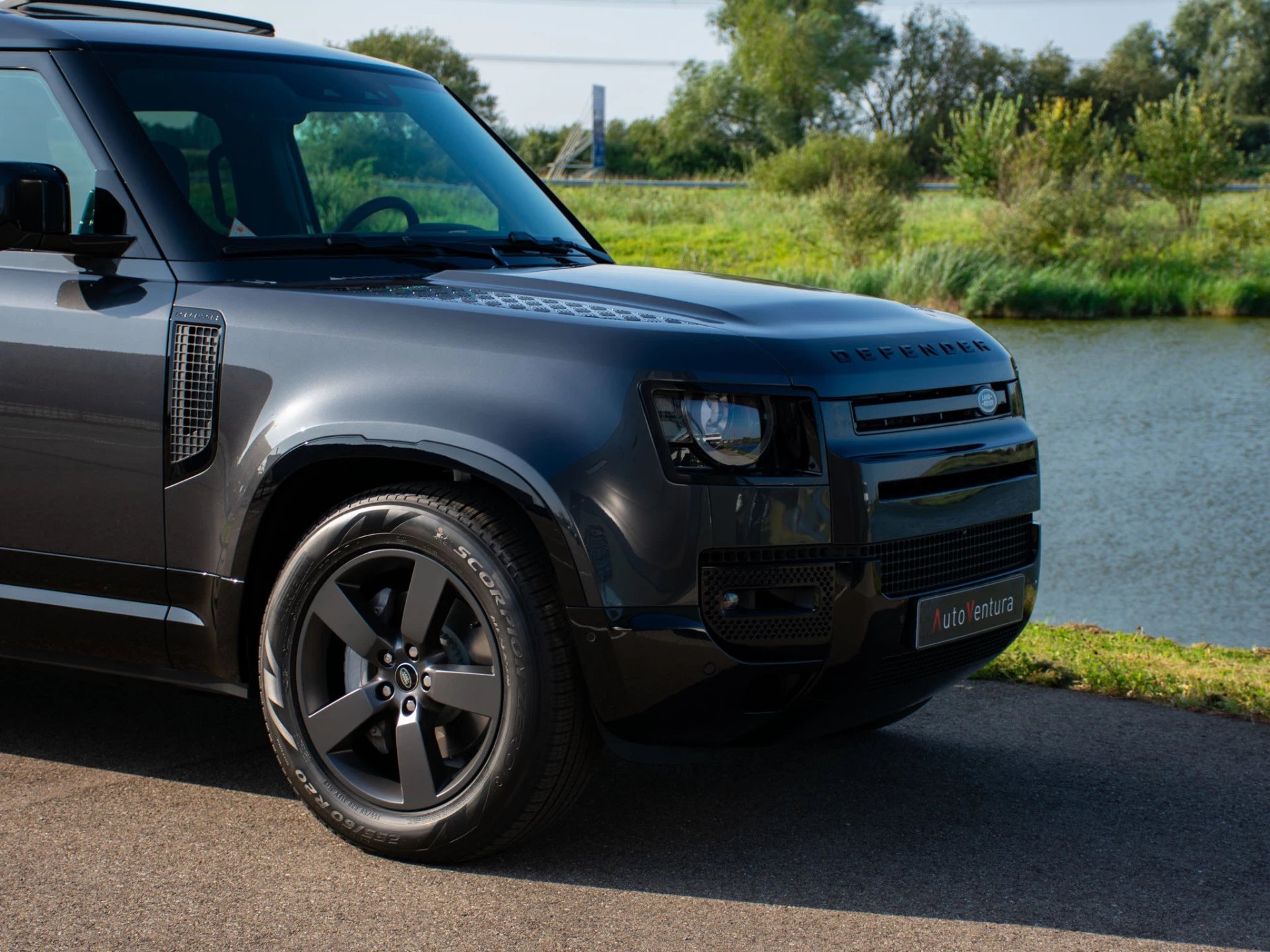 Hoofdafbeelding Land Rover Defender