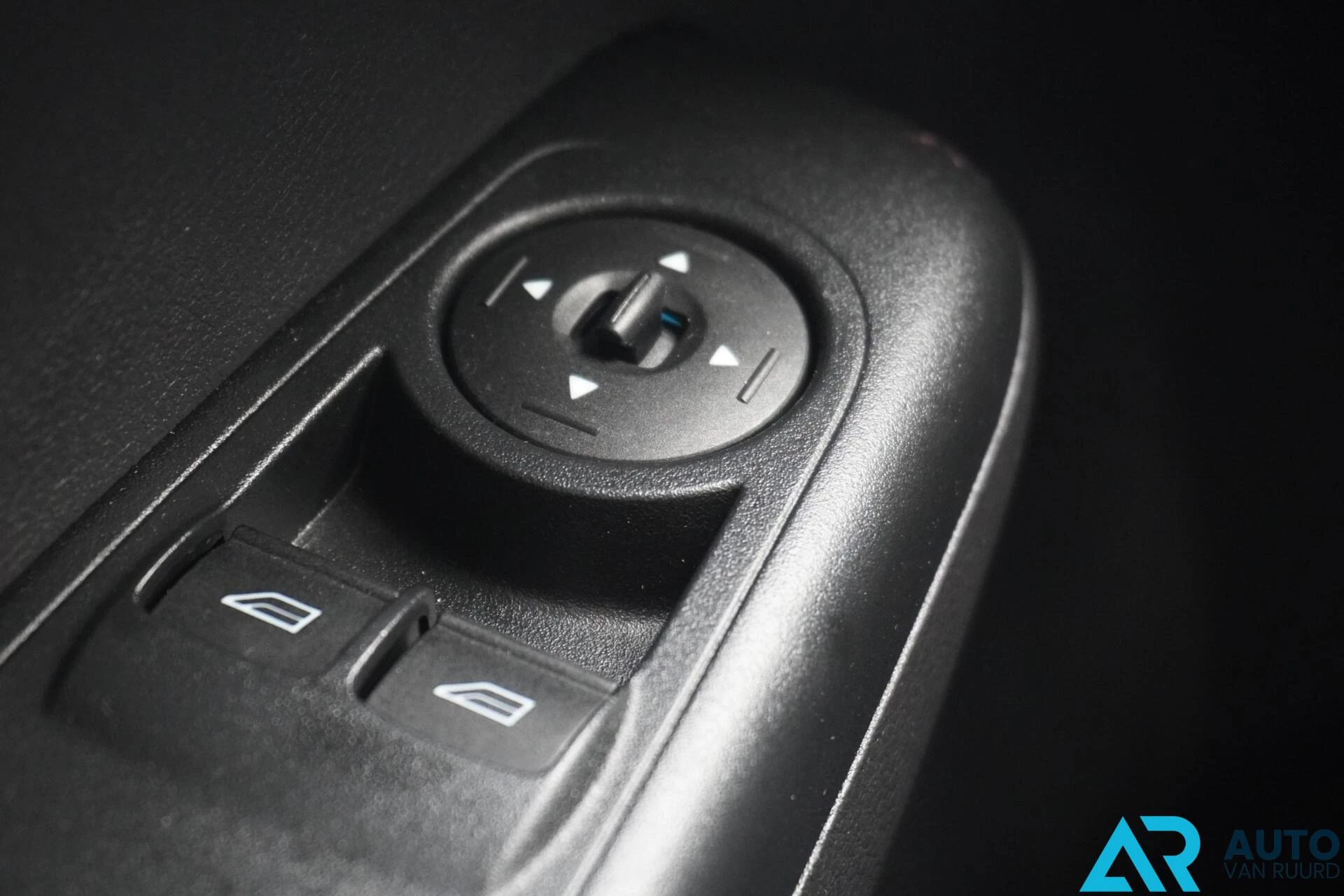 Hoofdafbeelding Ford Transit Courier