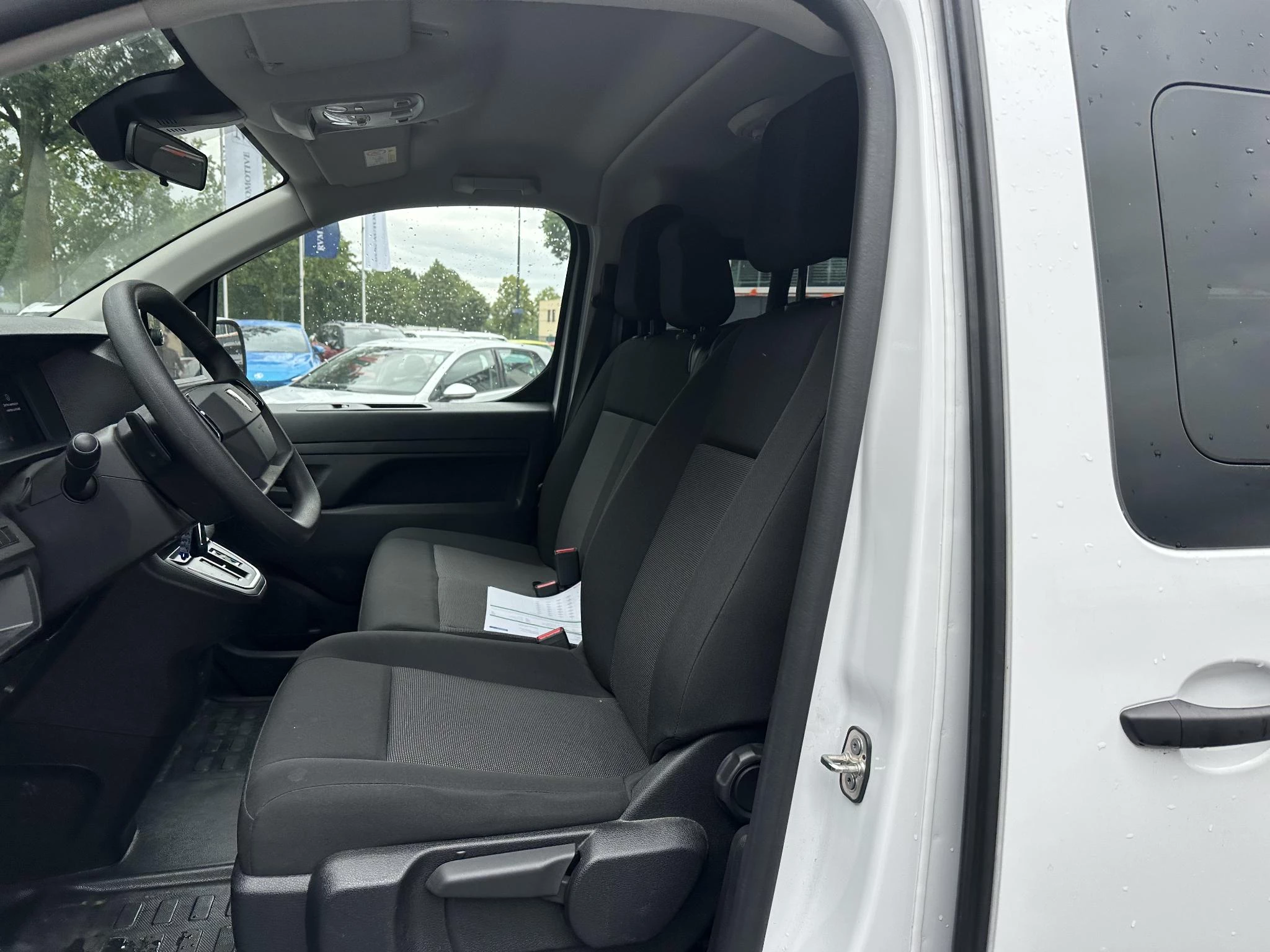 Hoofdafbeelding Peugeot e-Expert