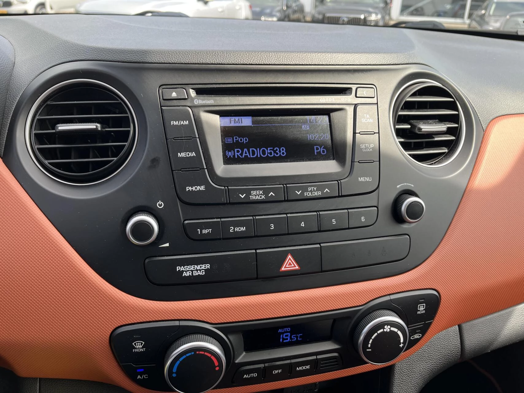 Hoofdafbeelding Hyundai i10