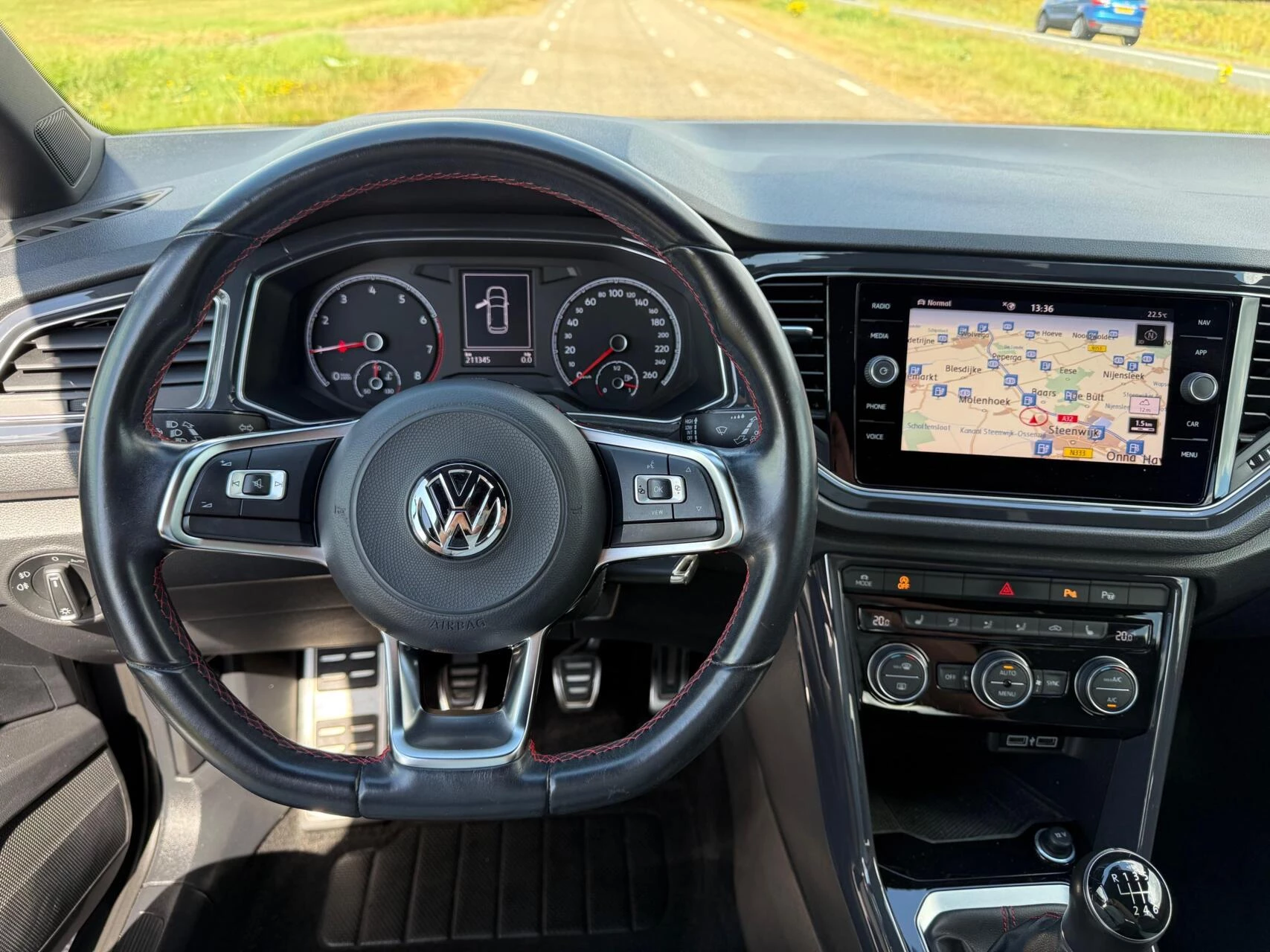 Hoofdafbeelding Volkswagen T-Roc