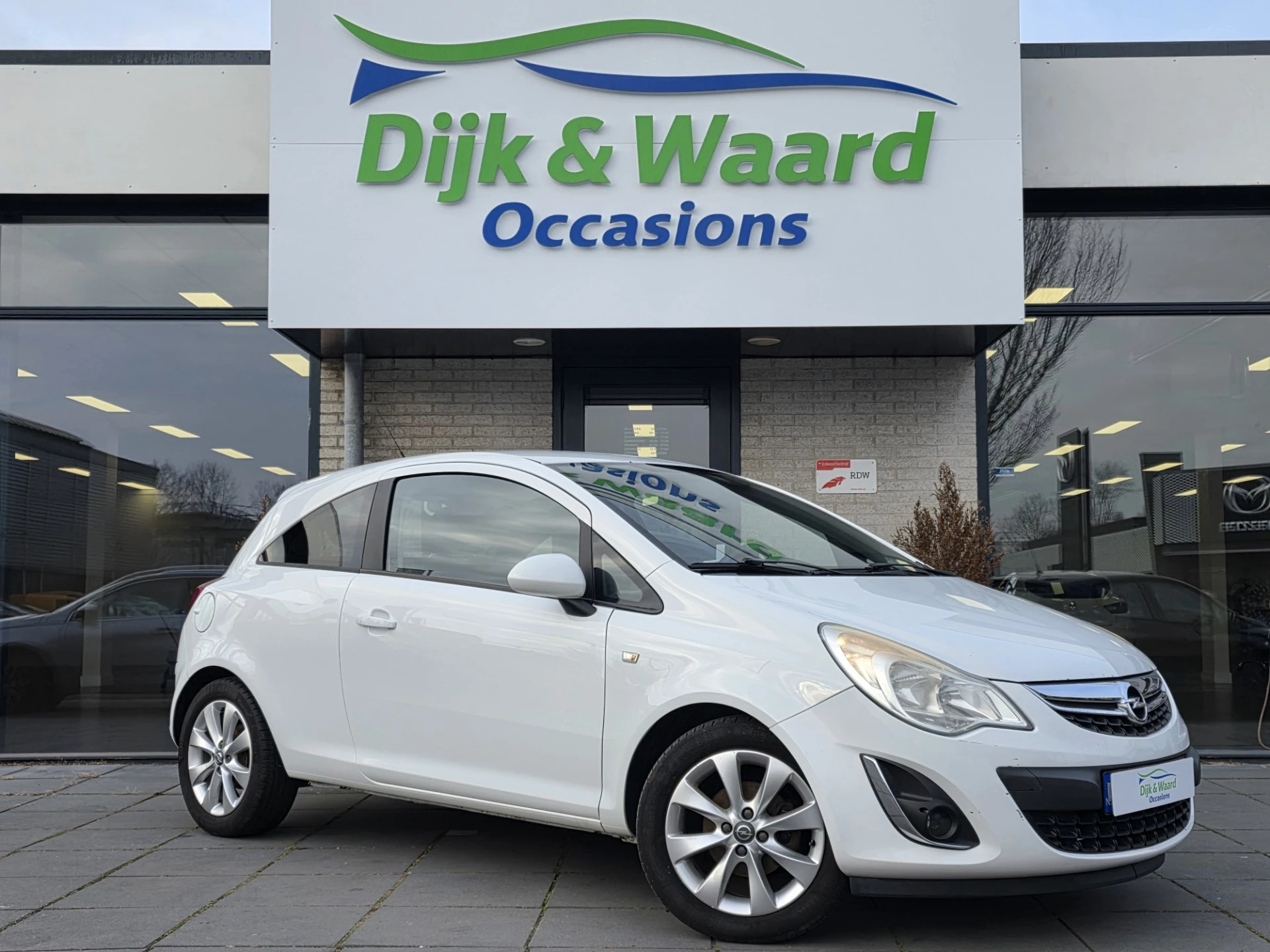 Hoofdafbeelding Opel Corsa