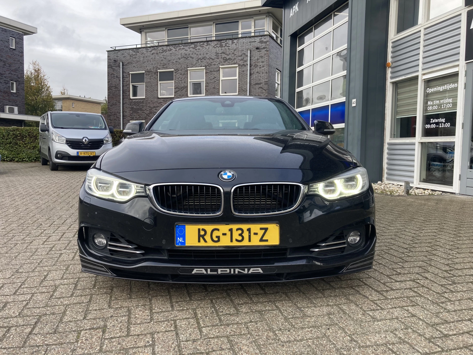 Hoofdafbeelding Alpina B4